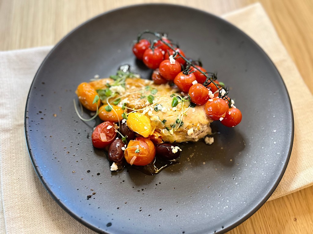 Mediterranean Chicken, easy, quick, and full of flavor&nbsp;(video)