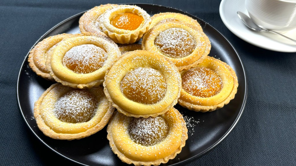 Apricot Cream Cheese&nbsp;Tartlets