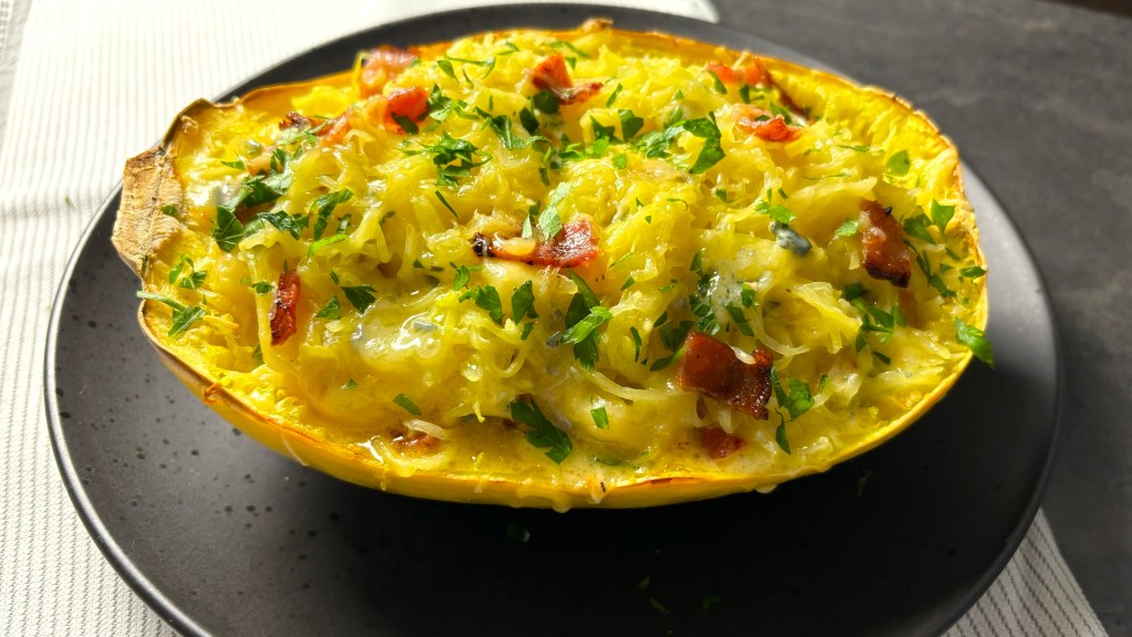 Blue Cheese and Bacon Spaghetti&nbsp;Squash