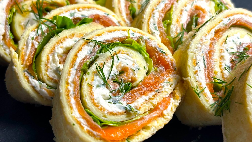 Smoked Salmon Egg&nbsp;Rolls